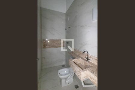 Casa à venda com 186m², 3 quartos e 4 vagas Casa à venda com 186m², 3 quartos e 4 vagasBanheiro 1