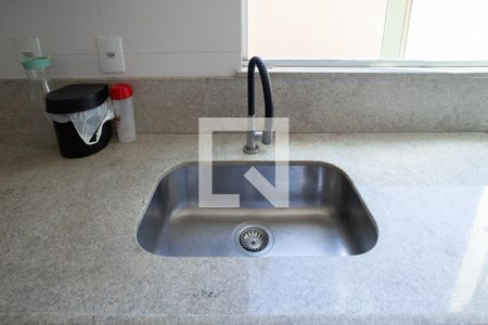 Casa à venda com 180m², 3 quartos e 4 vagas Casa à venda com 180m², 3 quartos e 4 vagasCozinha