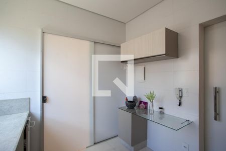 Casa à venda com 180m², 3 quartos e 4 vagas Casa à venda com 180m², 3 quartos e 4 vagasCozinha