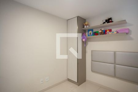Casa à venda com 180m², 3 quartos e 4 vagas Casa à venda com 180m², 3 quartos e 4 vagasQuarto 2