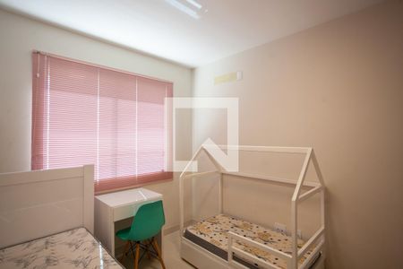 Casa à venda com 180m², 3 quartos e 4 vagas Casa à venda com 180m², 3 quartos e 4 vagasQuarto 1