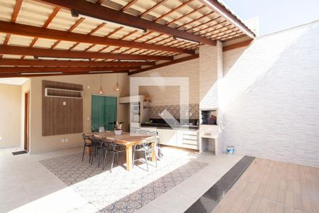 Casa à venda com 180m², 3 quartos e 4 vagas Casa à venda com 180m², 3 quartos e 4 vagasEspaço Gourmet