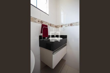 Casa à venda com 180m², 3 quartos e 4 vagas Casa à venda com 180m², 3 quartos e 4 vagasLavabo