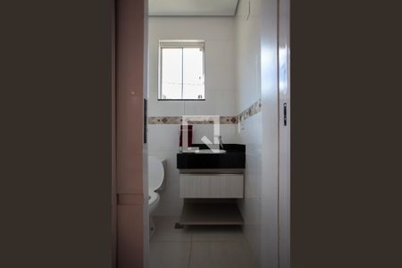 Casa à venda com 180m², 3 quartos e 4 vagas Casa à venda com 180m², 3 quartos e 4 vagasLavabo