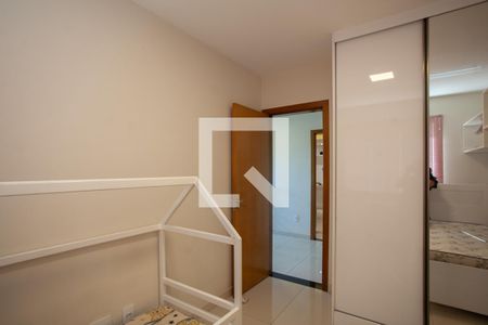 Casa à venda com 180m², 3 quartos e 4 vagas Casa à venda com 180m², 3 quartos e 4 vagasQuarto 1