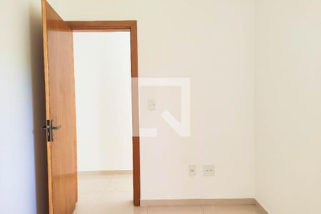 Apartamento à venda com 98m², 2 quartos e 1 vagaQuarto 2