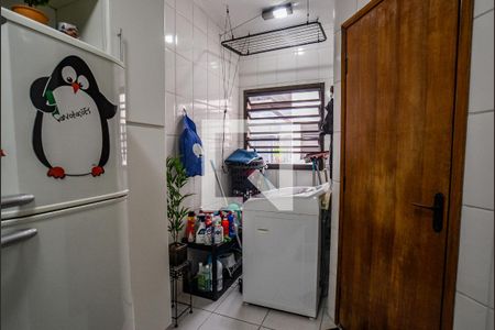 Apartamento à venda com 75m², 2 quartos e 2 vagasCozinha e Área de Serviço