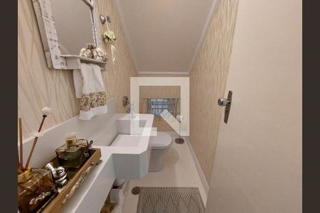 Casa para alugar com 225m², 3 quartos e 2 vagas Casa para alugar com 225m², 3 quartos e 2 vagasLavabo