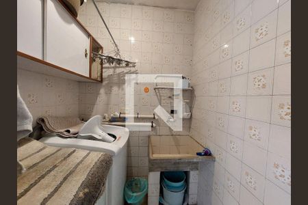Casa para alugar com 225m², 3 quartos e 2 vagas Casa para alugar com 225m², 3 quartos e 2 vagasÁrea de Serviço 2