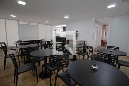 Apartamento à venda com 119m², 2 quartos e 1 vaga Apartamento à venda com 119m², 2 quartos e 1 vagaÁrea comum - Salão de festas