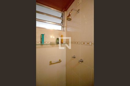 Apartamento à venda com 119m², 2 quartos e 1 vaga Apartamento à venda com 119m², 2 quartos e 1 vagaBanheiro