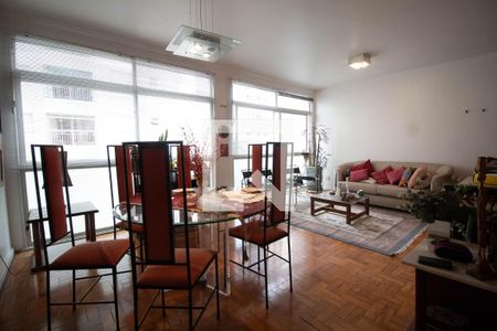 Apartamento à venda com 119m², 2 quartos e 1 vaga Apartamento à venda com 119m², 2 quartos e 1 vagaSala