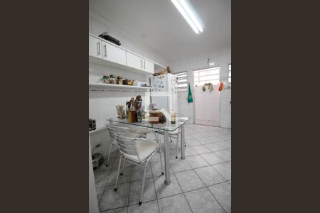 Apartamento à venda com 119m², 2 quartos e 1 vaga Apartamento à venda com 119m², 2 quartos e 1 vagaCozinha