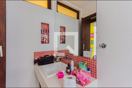 Apartamento à venda com 187m², 3 quartos e 1 vagaBanheiro da Suíte 2