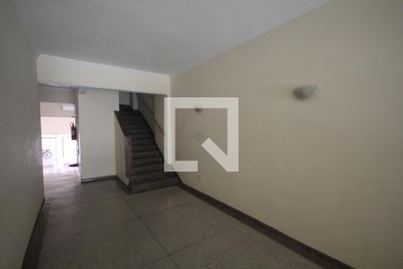 Apartamento à venda com 75m², 2 quartos e 1 vagaHall de entrada