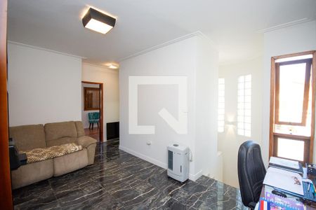 Casa à venda com 200m², 2 quartos e 2 vagas Casa à venda com 200m², 2 quartos e 2 vagasSala de TV
