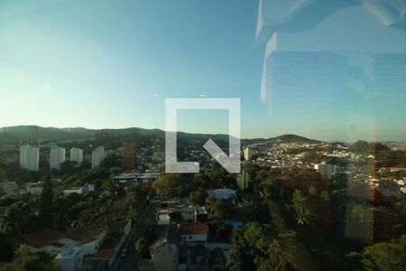 Apartamento à venda com 330m², 3 quartos e 2 vagas Apartamento à venda com 330m², 3 quartos e 2 vagasVista
