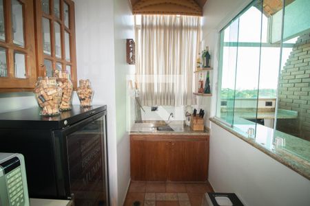 Apartamento à venda com 330m², 3 quartos e 2 vagas Apartamento à venda com 330m², 3 quartos e 2 vagasCozinha 2