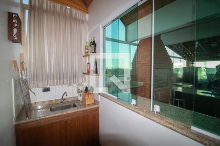 Apartamento à venda com 330m², 3 quartos e 2 vagas Apartamento à venda com 330m², 3 quartos e 2 vagasCozinha 2