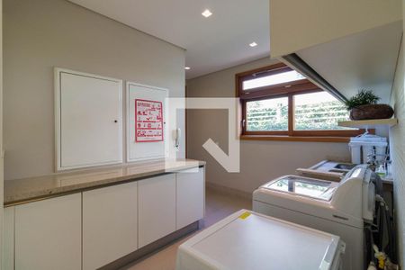 Casa de condomínio à venda com 1314m², 4 quartos e 10 vagasÁrea de Serviço