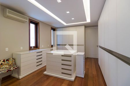 Casa de condomínio à venda com 1314m², 4 quartos e 10 vagasQuarto 03 Closet
