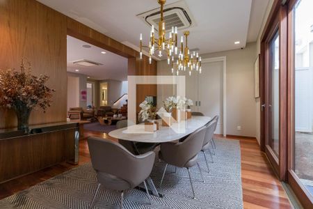 Casa de condomínio à venda com 1314m², 4 quartos e 10 vagasSala