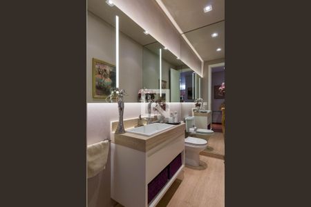 Casa de condomínio à venda com 1314m², 4 quartos e 10 vagasLavabo