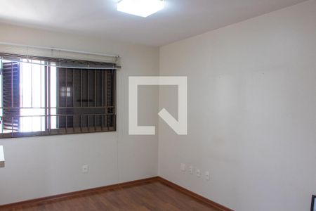 Apartamento à venda com 156m², 4 quartos e 2 vagas Apartamento à venda com 156m², 4 quartos e 2 vagasSUITE