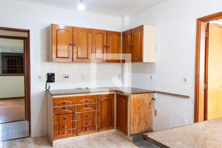 Apartamento à venda com 156m², 4 quartos e 2 vagas Apartamento à venda com 156m², 4 quartos e 2 vagasCOZINHA