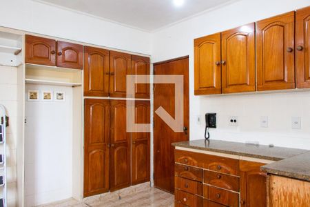 Apartamento à venda com 156m², 4 quartos e 2 vagas Apartamento à venda com 156m², 4 quartos e 2 vagasCOZINHA