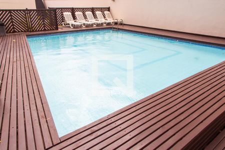 Apartamento à venda com 156m², 4 quartos e 2 vagas Apartamento à venda com 156m², 4 quartos e 2 vagasÁREA COMUM - PISCINA