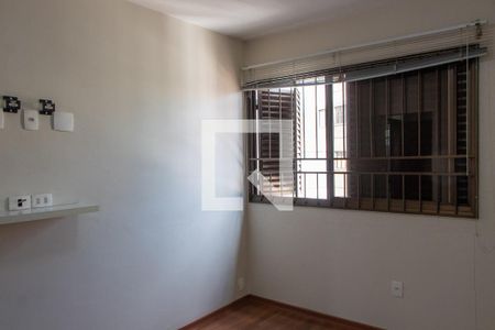 Apartamento à venda com 156m², 4 quartos e 2 vagas Apartamento à venda com 156m², 4 quartos e 2 vagasSUITE