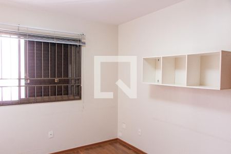 Apartamento à venda com 156m², 4 quartos e 2 vagas Apartamento à venda com 156m², 4 quartos e 2 vagasQUARTO 2