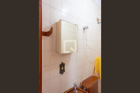 Apartamento à venda com 156m², 4 quartos e 2 vagas Apartamento à venda com 156m², 4 quartos e 2 vagasBANHEIRO DA QUARTO DA ÁREA DE SERVIÇO