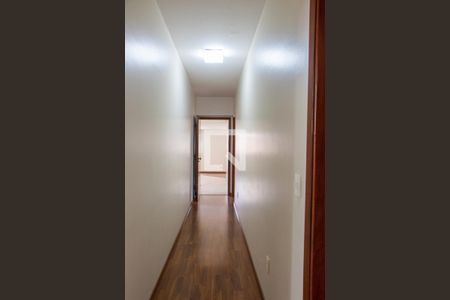 Apartamento à venda com 156m², 4 quartos e 2 vagas Apartamento à venda com 156m², 4 quartos e 2 vagasCORREDOR