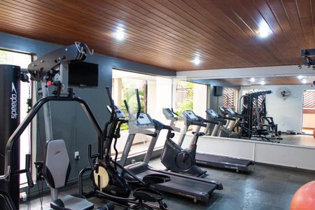 Apartamento à venda com 156m², 4 quartos e 2 vagas Apartamento à venda com 156m², 4 quartos e 2 vagasÁREA COMUM - ACADEMIA