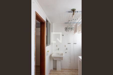 Apartamento à venda com 156m², 4 quartos e 2 vagas Apartamento à venda com 156m², 4 quartos e 2 vagasÁREA DE SERVIÇO