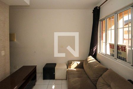 Sala de casa de condomínio à venda com 2 quartos, 64m² em Vila Santa Clara, São Paulo