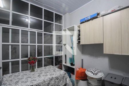 Casa à venda com 232m², 4 quartos e 2 vagas Casa à venda com 232m², 4 quartos e 2 vagasCozinha
