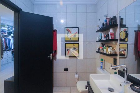 Casa à venda com 232m², 4 quartos e 2 vagas Casa à venda com 232m², 4 quartos e 2 vagasSuíte