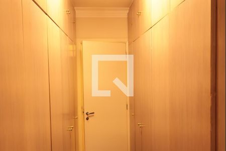 Apartamento à venda com 169m², 4 quartos e 3 vagasCloset da suíte 2
