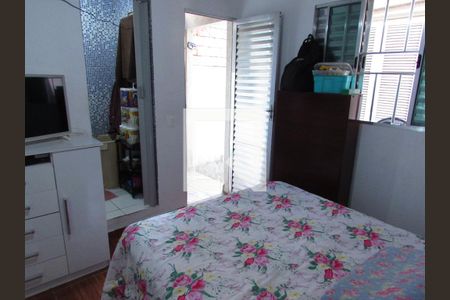 Casa à venda com 130m², 4 quartos e 2 vagasSuíte