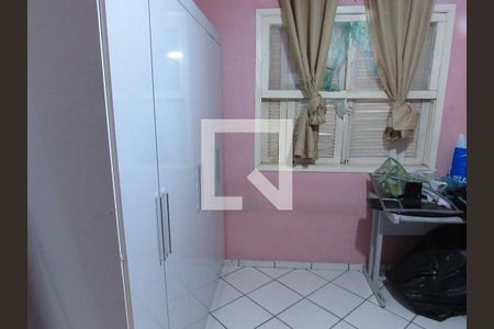 Casa à venda com 130m², 4 quartos e 2 vagasQuarto 2