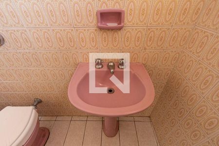 Casa para alugar com 236m², 3 quartos e 4 vagas Casa para alugar com 236m², 3 quartos e 4 vagasBanheiro Suíte