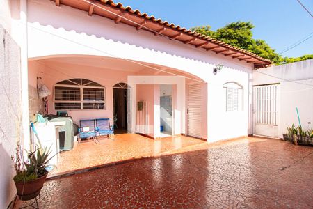 Casa para alugar com 236m², 3 quartos e 4 vagas Casa para alugar com 236m², 3 quartos e 4 vagasÁrea de Serviço