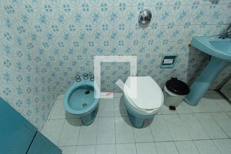 Casa para alugar com 236m², 3 quartos e 4 vagas Casa para alugar com 236m², 3 quartos e 4 vagasBanheiro Social