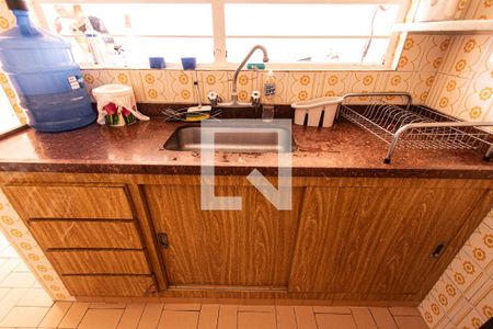 Casa para alugar com 236m², 3 quartos e 4 vagas Casa para alugar com 236m², 3 quartos e 4 vagasCozinha