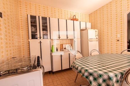 Casa para alugar com 236m², 3 quartos e 4 vagas Casa para alugar com 236m², 3 quartos e 4 vagasCozinha