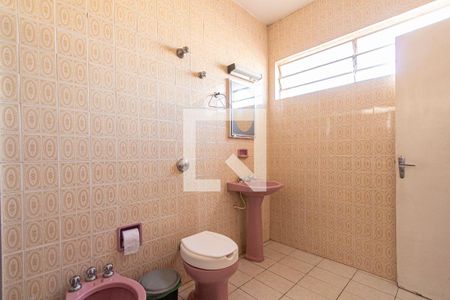 Casa para alugar com 236m², 3 quartos e 4 vagas Casa para alugar com 236m², 3 quartos e 4 vagasBanheiro Suíte