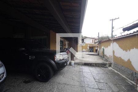 Casa de condomínio para alugar com 606m², 4 quartos e 2 vagas Casa de condomínio para alugar com 606m², 4 quartos e 2 vagasGaragem
